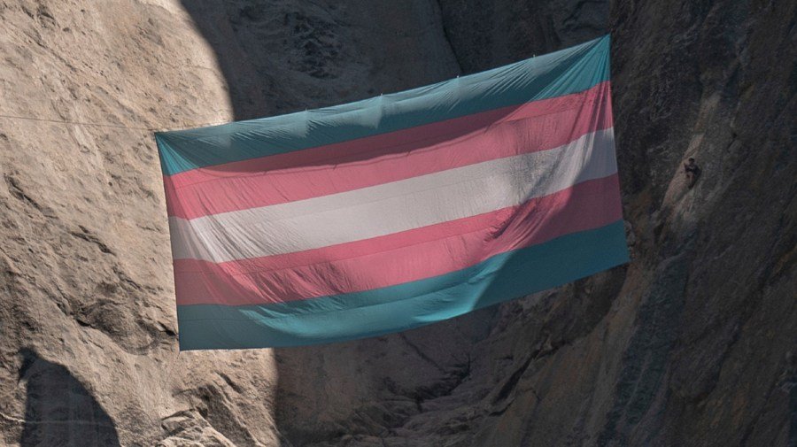 California lawmakers approve measure protecting medical data of transgender peopleĀ