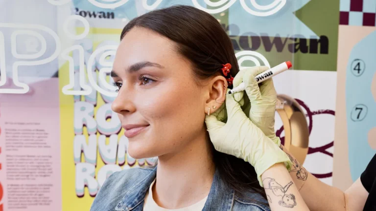 As Claire’s moves out of malls, an upstart piercing competitor takes its place