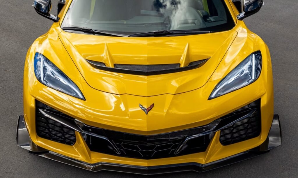 Dealers Are Slapping $100,000 Markups on the 1,000-HP Corvette ZR1