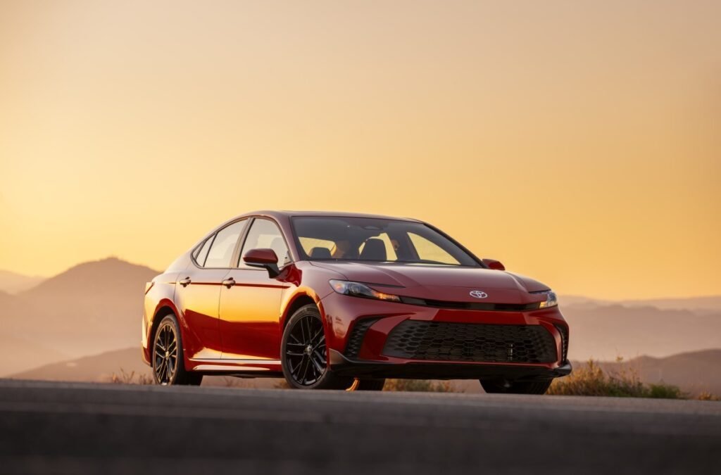 Toyota Drops Accord-Beating Camry Lease Deal For October