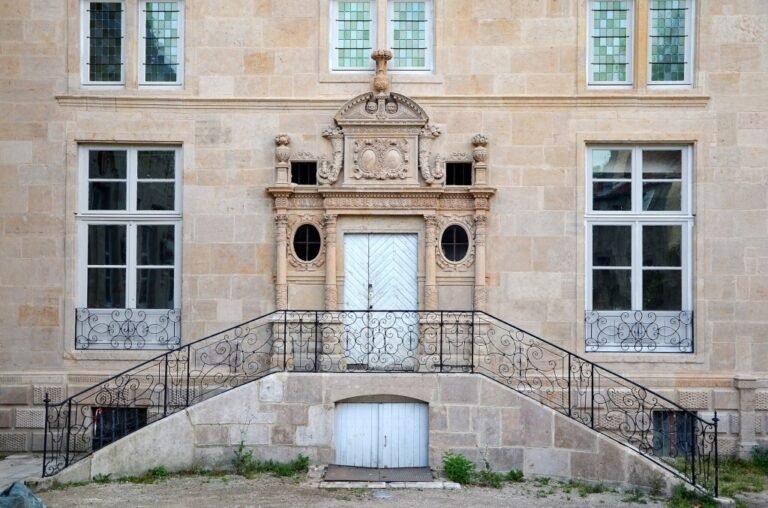 French Museum Reports Theft One Day After Louvre Heist 