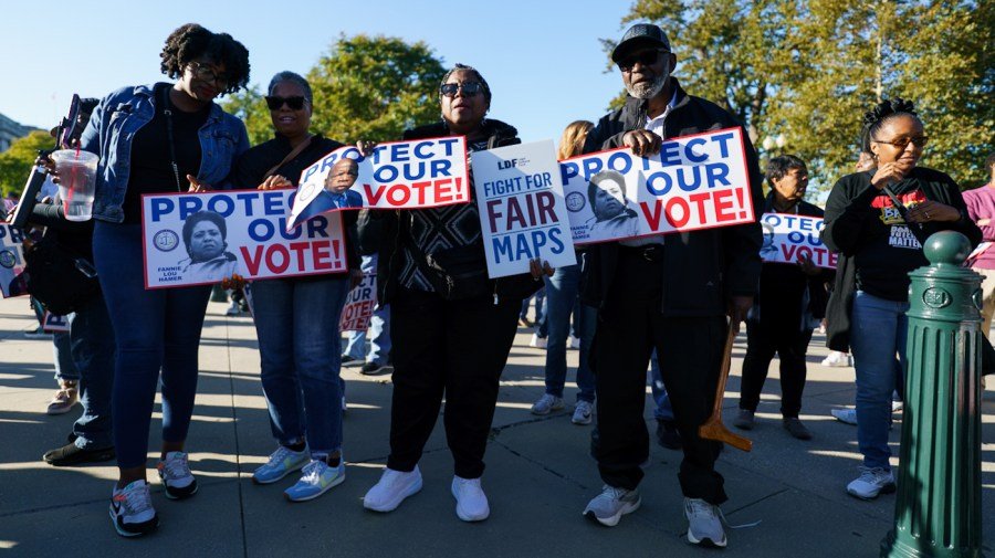 Live updates: Supreme Court hears Voting Rights Act challenge; shutdown enters third week