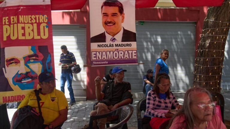 Trump seeks to 'scare the pants off' Maduro with military buildup
