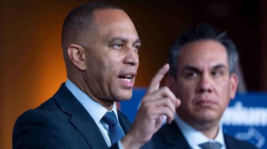 Watch live: Jeffries, House Democrats speak amid shutdown showdown