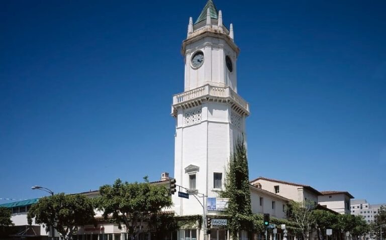 Landmark Holmby Hall in Westwood Fetches $33M