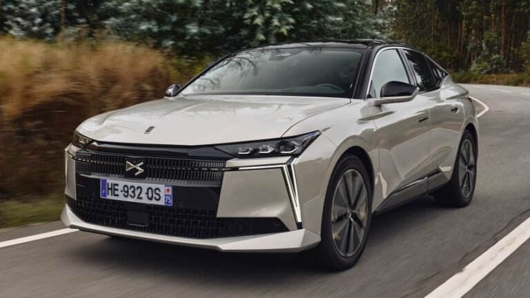 New DS No.4 2025 review: forget sporty, this hatch is pure comfort