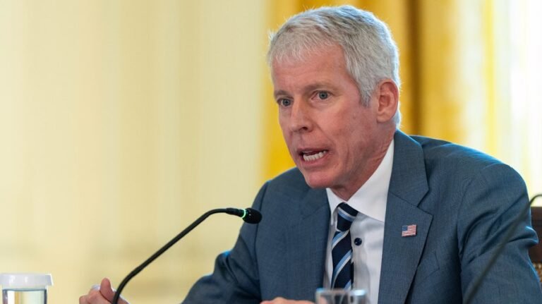 Wright wants to get data centers on the grid faster