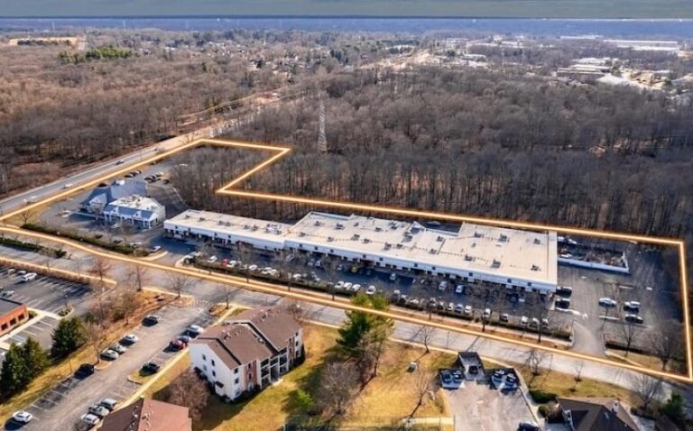 97% Occupied Neighborhood Center Trades in Central NJ