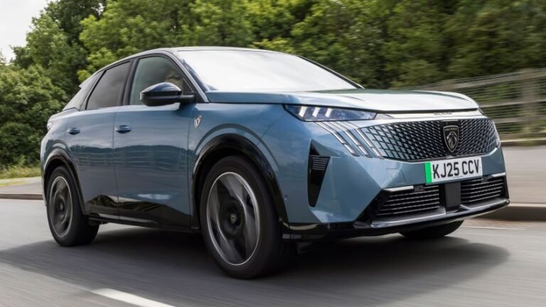 New Peugeot 3008 and 5008 GT Premium unlocks all-wheel drive and Italian leather