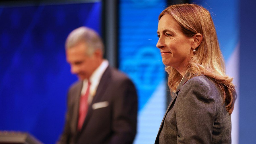 Sherrill holds 8-point lead over Ciattarelli in NJ gov race: PollĀ