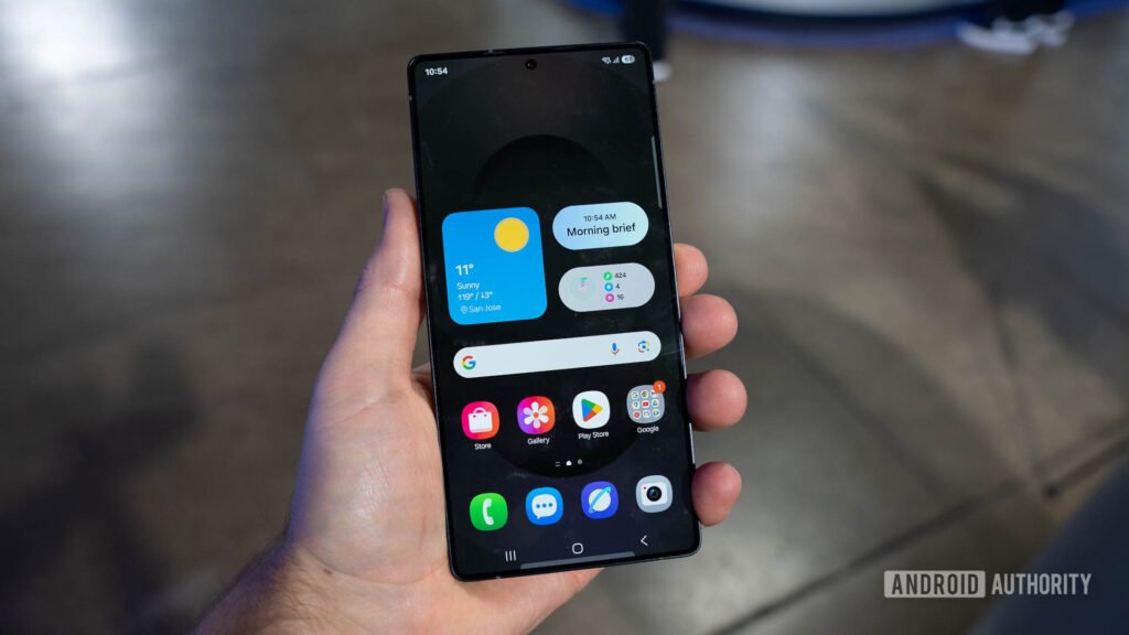 Samsung could bring one of Apple’s most polarizing notification features to One UI 8.5