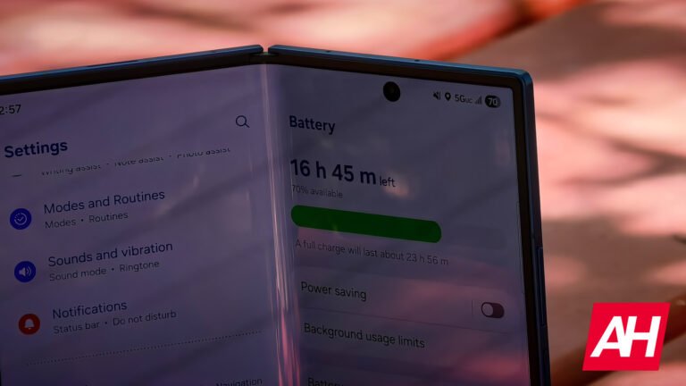 Samsung’s Self-Healing Screen Patent Solves the Foldable Sensor Problem