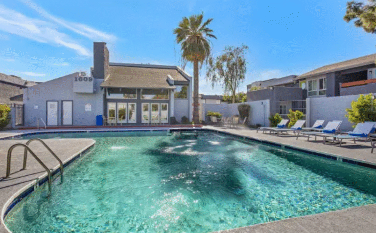29th Street Buys Vintage Phoenix Apartments