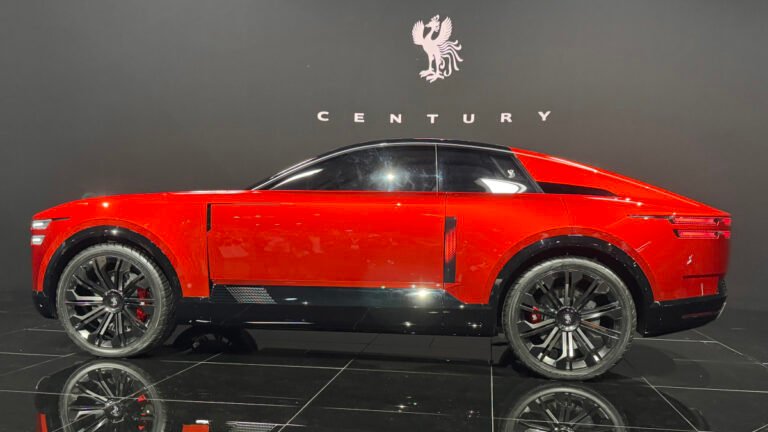 A Japanese Rival to Rolls-Royce: Toyota Launches the Century Brand