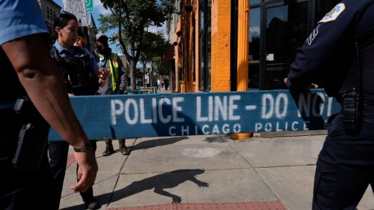 Chicago Police, ICE and the fraying of the thin blue line