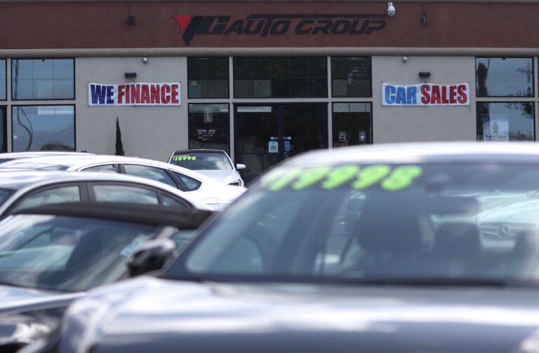 Chase CEO Says The Quiet Part Out Loud: This Is Why People Are Defaulting On Auto Loans