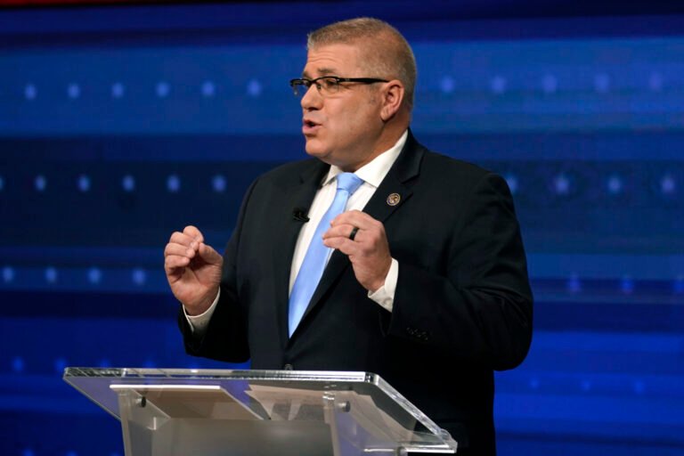 4 family members of Illinois governor candidate killed in Montana helicopter crash, campaign says