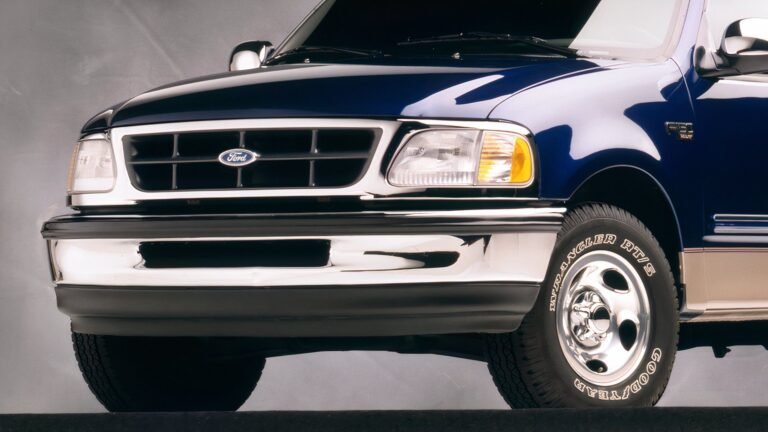 These Manual-Equipped Pickup Trucks Are All Available For Under $15K