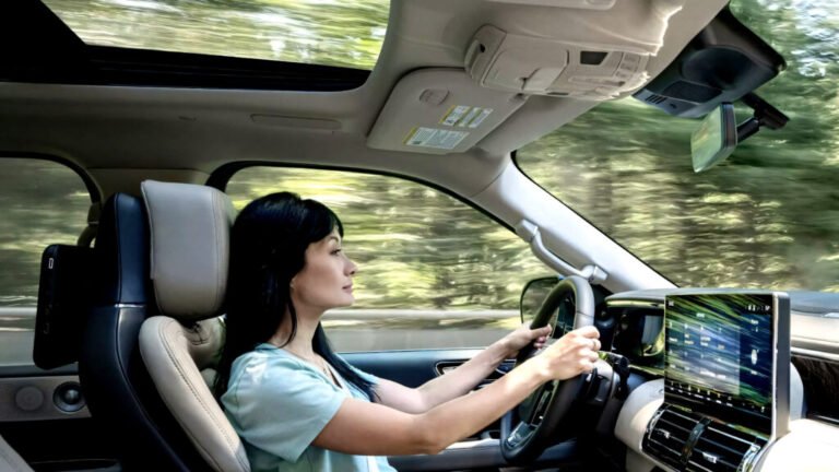 After Hundreds Of Wind Deflectors Flew Off, Ford Realizes It Has A Problem