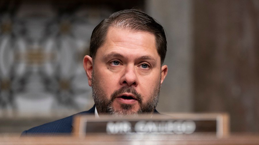 Gallego campaigning for Spanberger ahead of Virginia gubernatorial raceĀ
