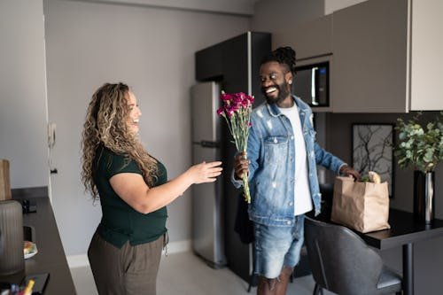 Would You Try The “Living Together Apart” Relationship Trend?