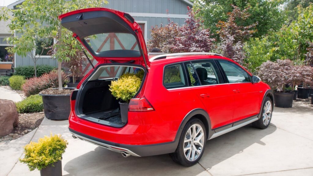 The Last Manual Wagon In America Was The 2019 Volkswagen Golf Sportwagen