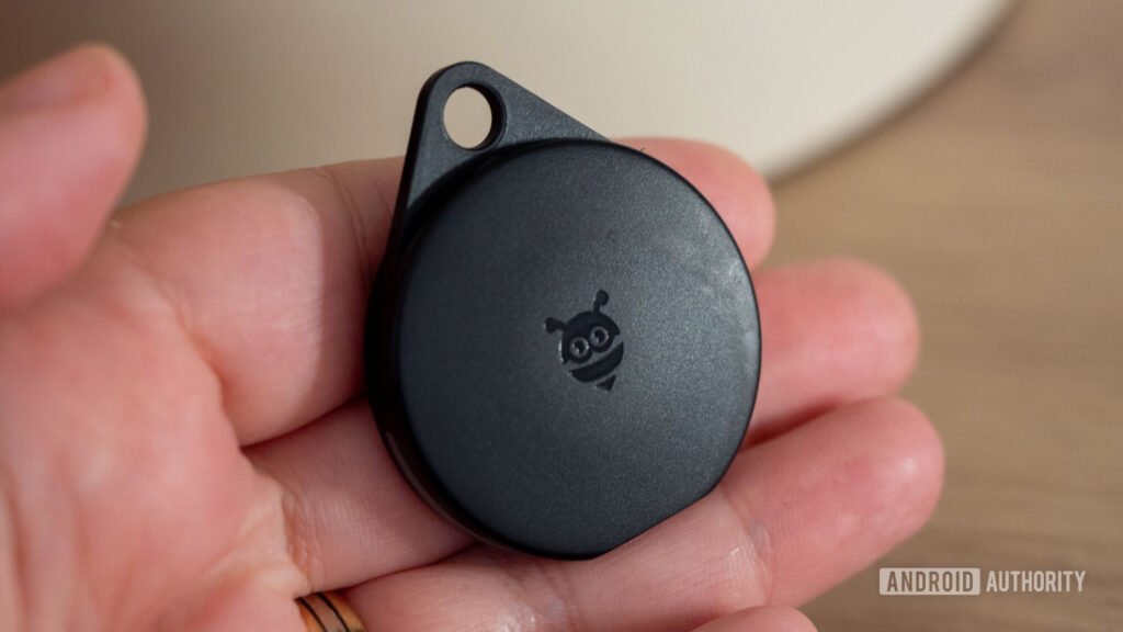 This Android AirTag competitor saved my bag and a dozen others from airport neglect