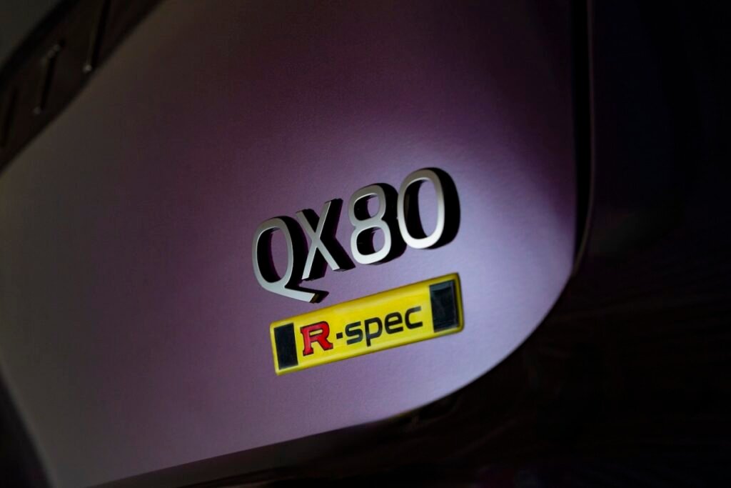 Infiniti Teases a QX80 Like We've Never Seen Before