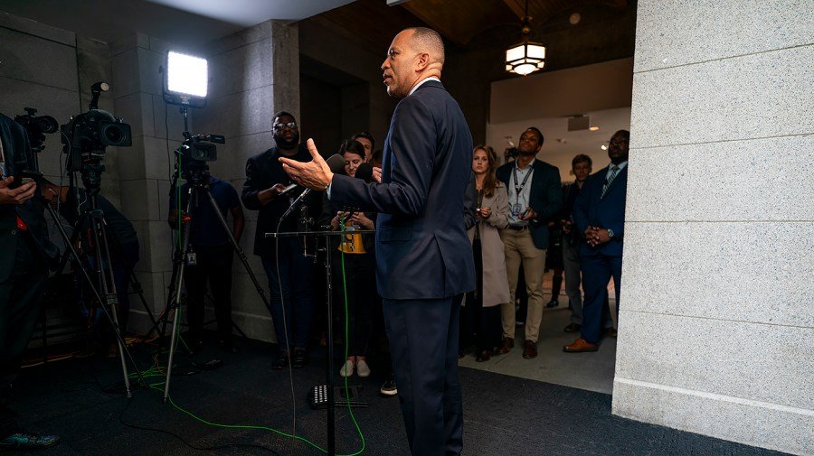 Jeffries says Trump nuclear tests would be 'massive breach' of international law