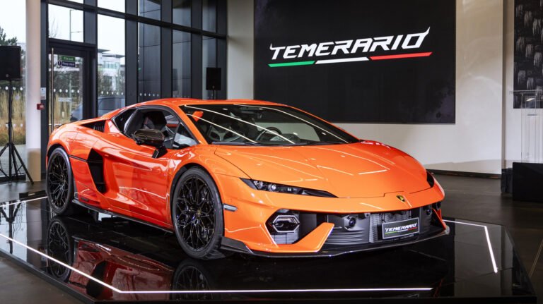 Lamborghini Now Offers A 10-Year Warranty To Help All Those Poor Rich People