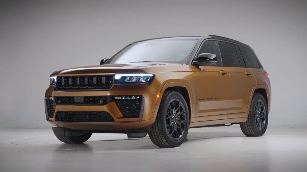 2026 Jeep Grand Cherokee Gets New Hurricane Turbo-Four Engine With 324 HP, But Don't Worry, The Pentastar V6 Lives On