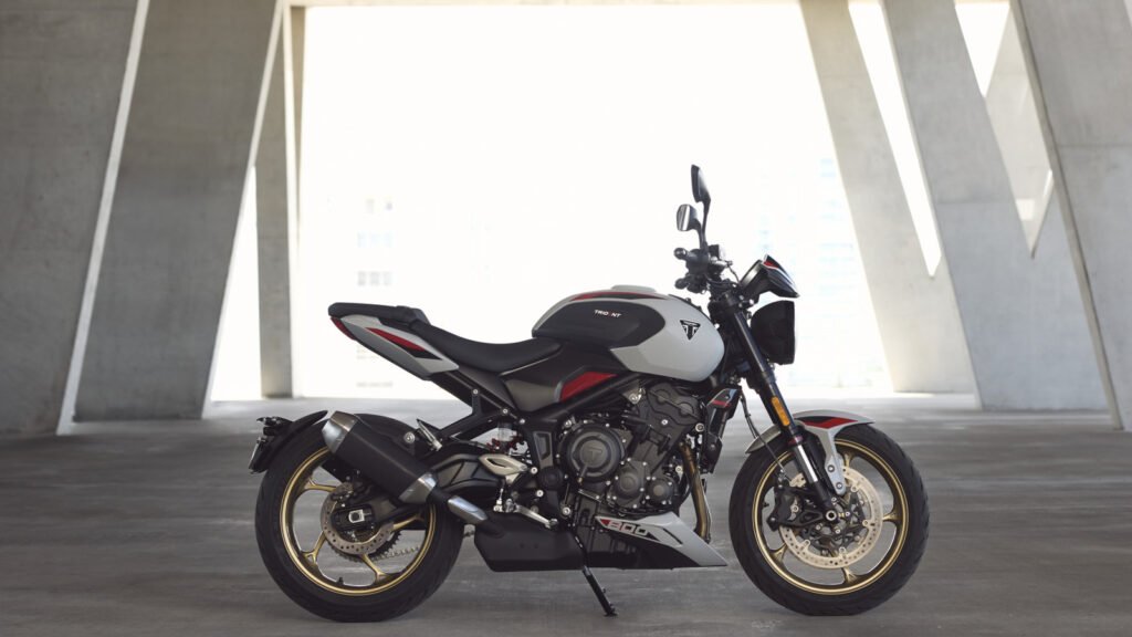 2026 Triumph Trident 800 Could Take The Middleweight Naked Throne