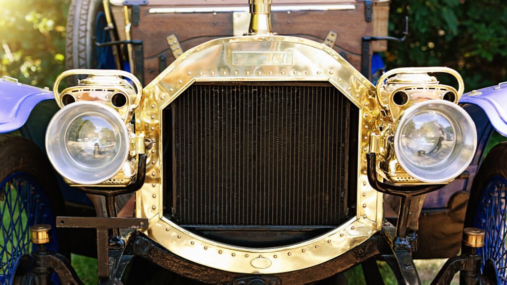 Before The Light Bulb, Cars Still Had Headlights. Here's How They Worked