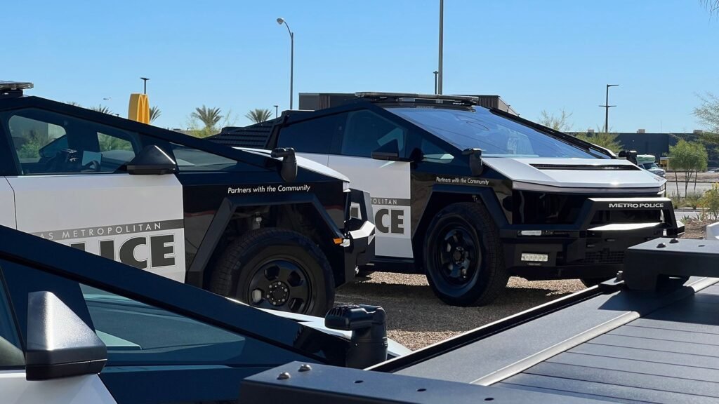 Las Vegas PD Get 10 Tesla Cybertrucks Ready For Police Duty
