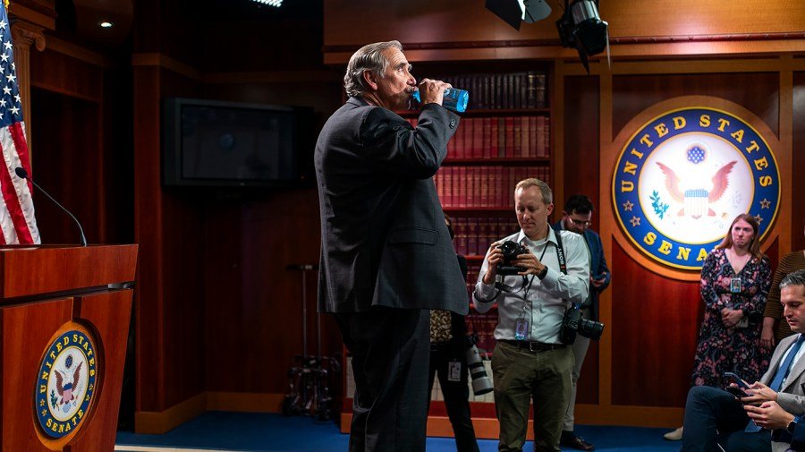 'No Kings' movement hits Senate floor with Merkley marathon speechÂ