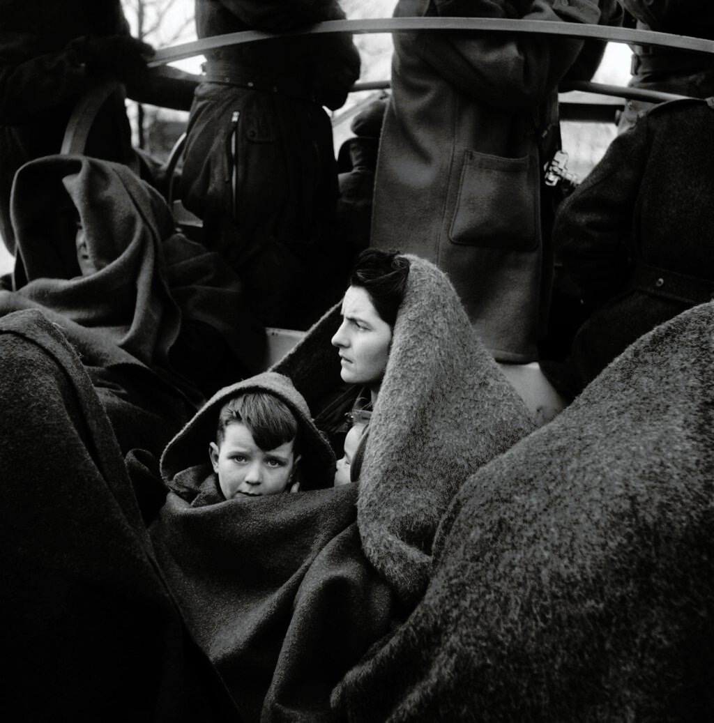 Spanning 120 Years and 55 Countries, ‘The Family of Migrants’ Portrays a Broad Story of Human Movement