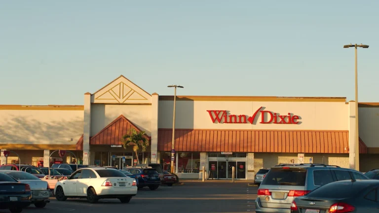 Winn-Dixie stores will close or be sold at dozens of locations as list of grocery chain shakeups grows