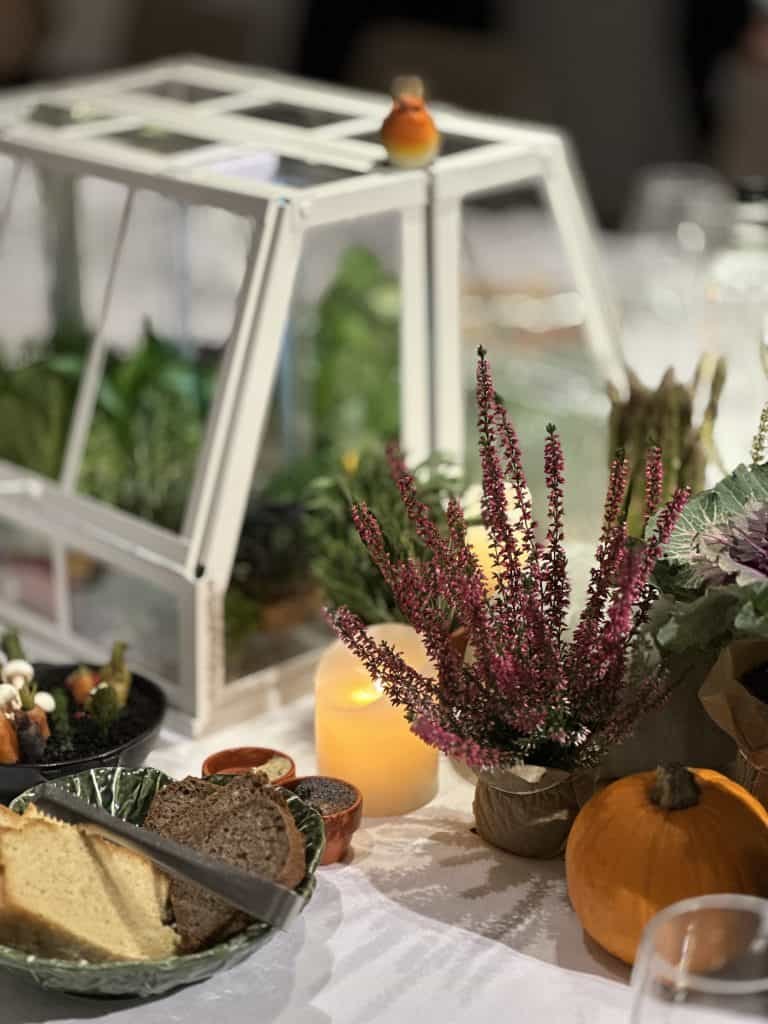How to Host a Sustainable Dinner Party: Practical Tips for Eco-Conscious Entertaining