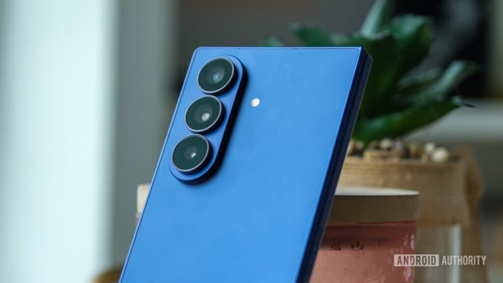 One UI 8.5 could let you share the secret sauce behind your great photos