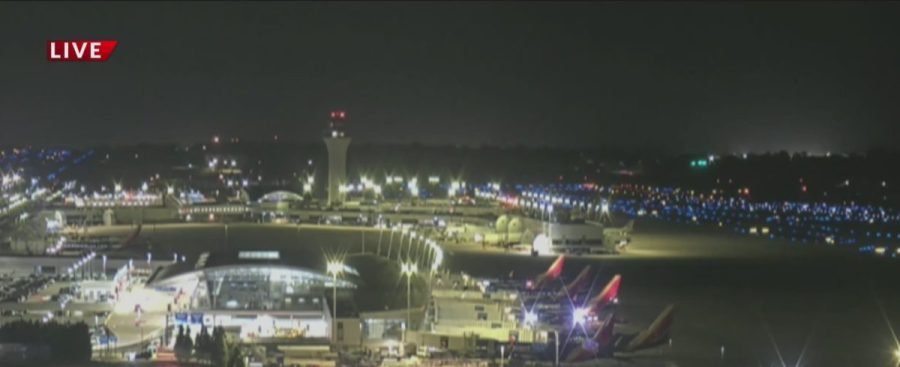 Australia prime minister's flight lands in St. Louis after crew member's head injury