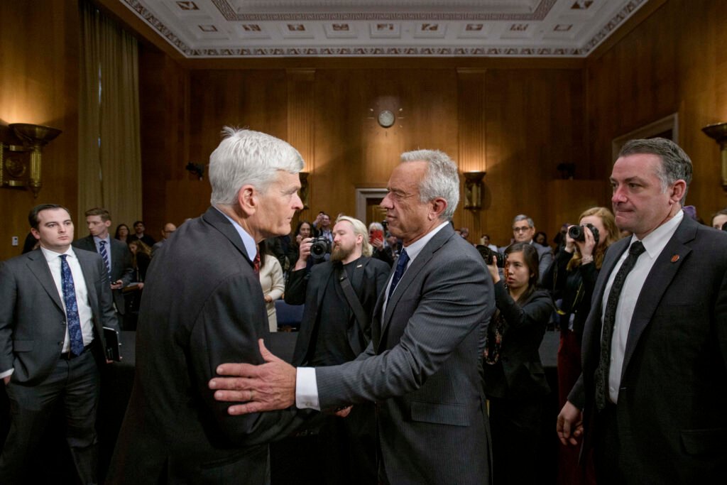 In his battle with doctors, RFK Jr.’s got GOP lawmakers on his side