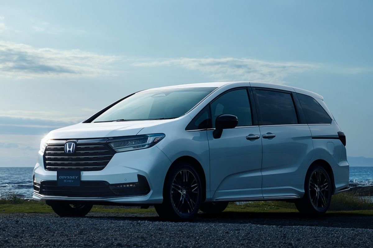The JDM Honda Odyssey Has Something the US Version Desperately Needs