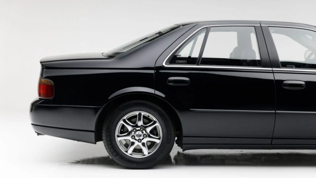 The Cadillac STS Was A Luxury Sedan Hides A Muscle Car V8