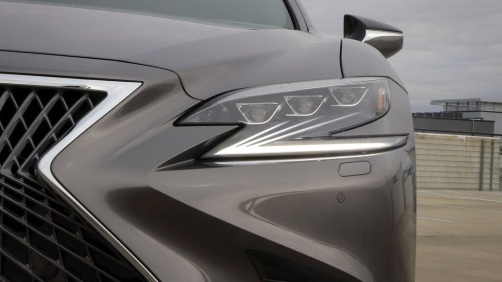 2017-2020 Lexus LS500/LS500h: The Ultra-Luxury Sedan Bargain