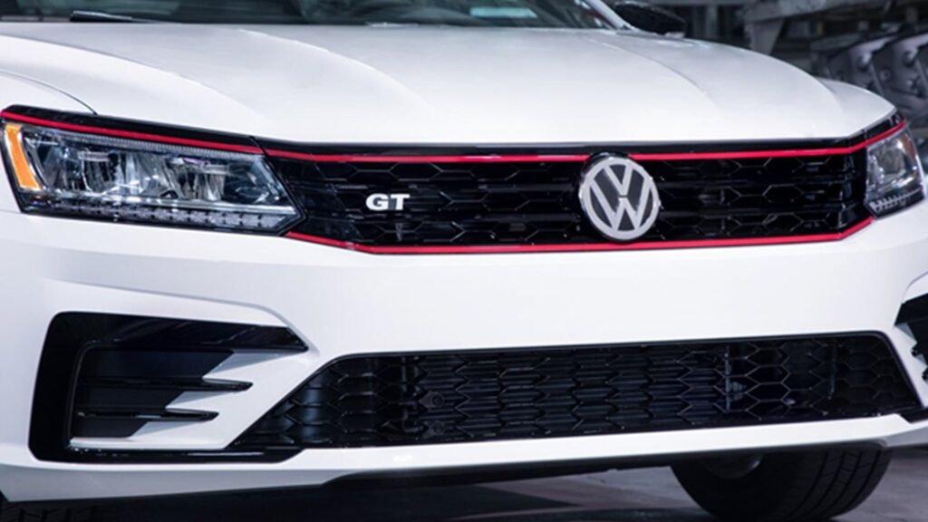 The Last VR6-Powered VW Passat Is An Affordable Sleeper Sedan