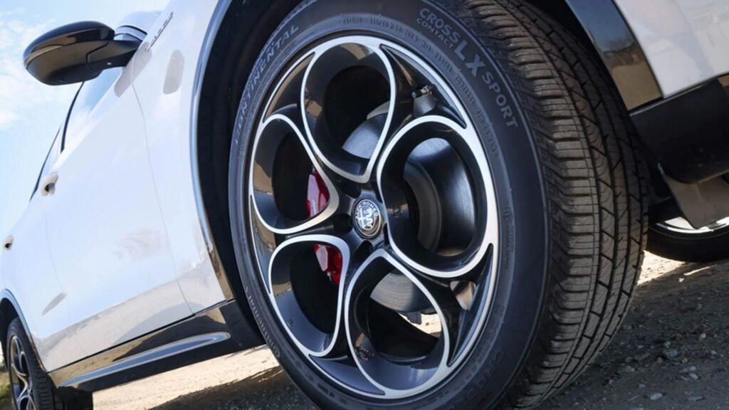 If You're Going To Spend $30,000 On An SUV, Make Sure It's An Alfa Romeo Stelvio