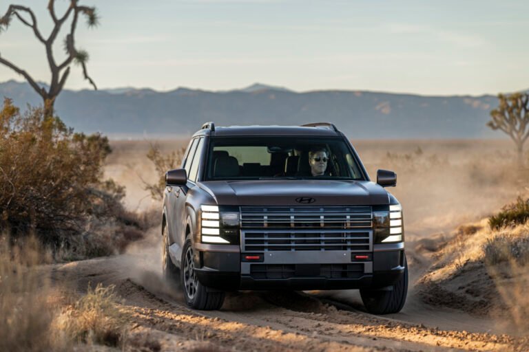 New Hyundai Palisade's More Luxurious Cabin Comes With a Trade-Off