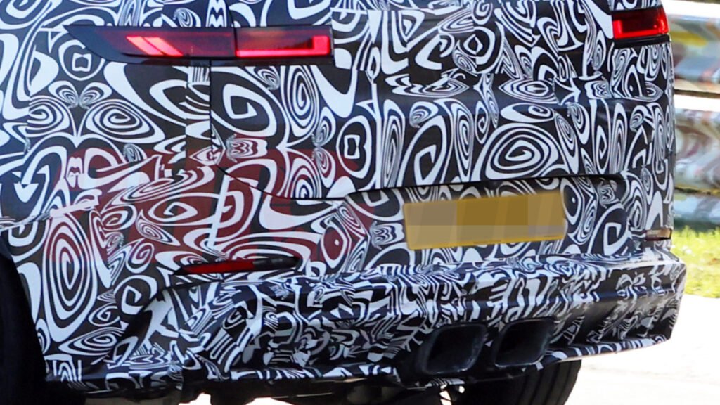 The BMW M-Powered Range Rover Sport SV Is About To Copy Porsche