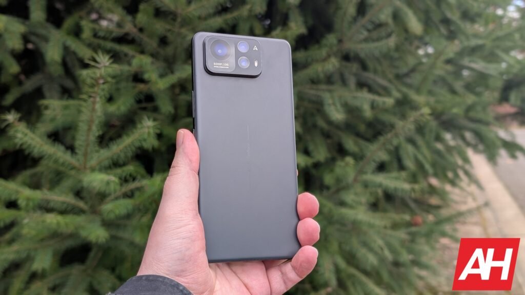 ASUS ROG Phone 9 & Zenfone 12 Ultra Are Getting Android 16 Update