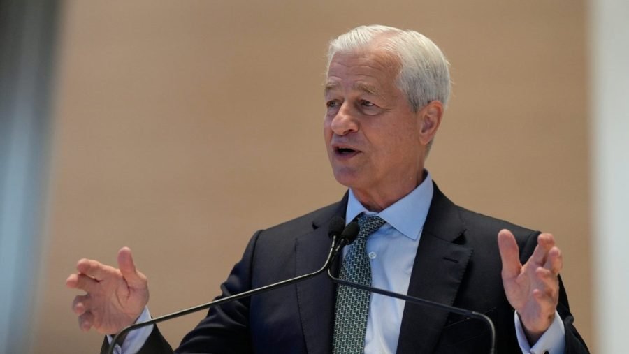 Dimon sees 'weakening' in job market: 'No question'